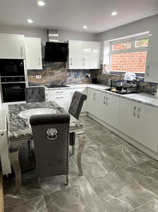 Luxury 3 Bed 3 Bedroom House Harborne Birmingham Exterior photo